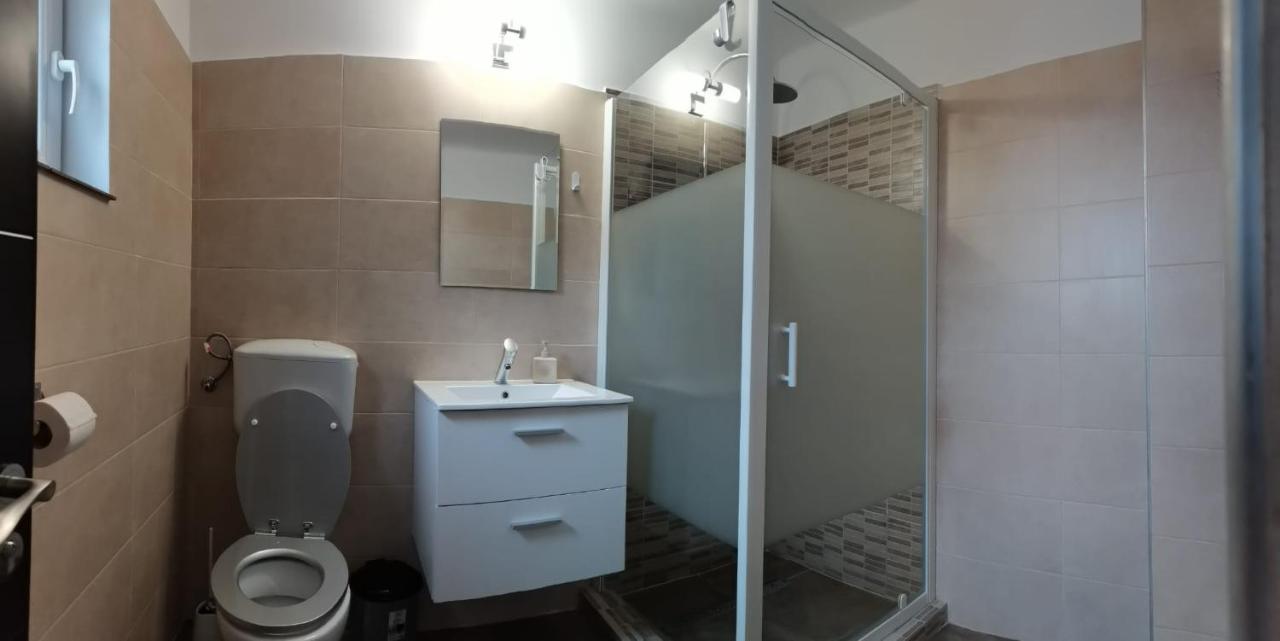 Carla'S Place Ap 2 Oradea Exteriör bild