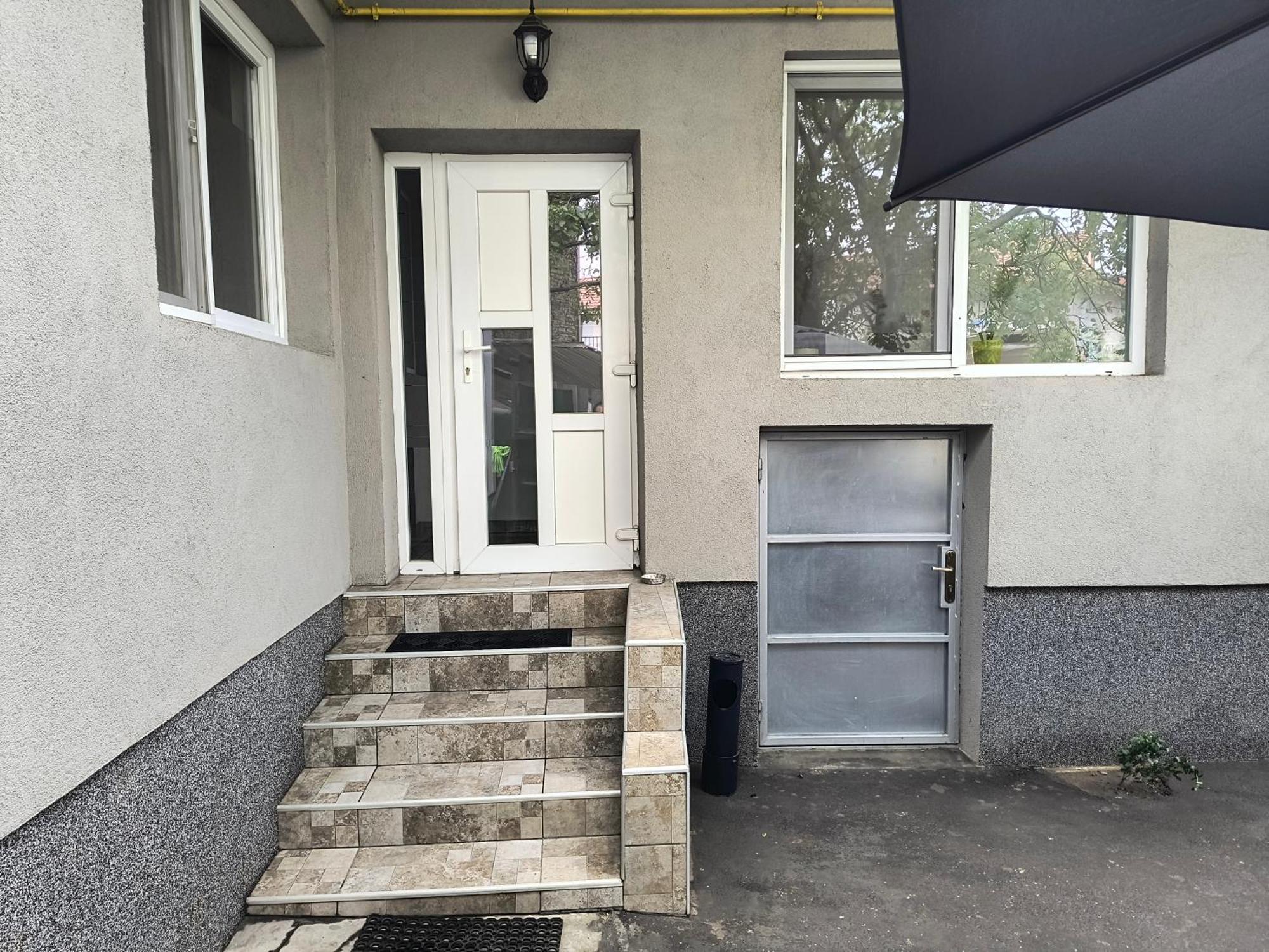 Carla'S Place Ap 2 Oradea Exteriör bild